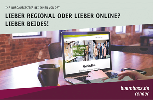 Person arbeitet am Laptop an einem Holztisch mit Kaffeetasse; Werbung für Büroausstattung. Website zur Büroeinrichtung bueroboss.de renner.